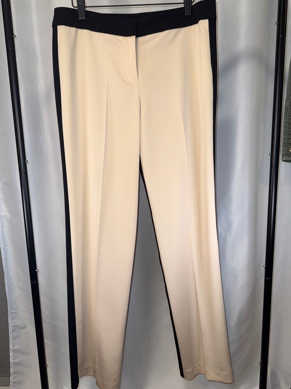 Trina Turk Women’s Size 8 Black Cream Colorblock Straight Leg Dress Pants